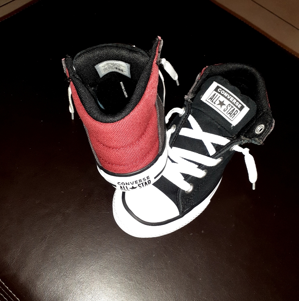 Converse 3/4 high tops Black, gray and red